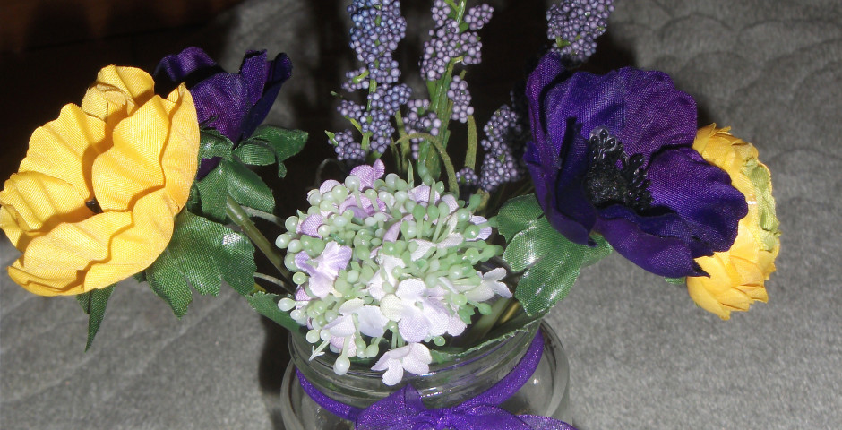Z105 Simple jar with purple and yellow anemones and lavender